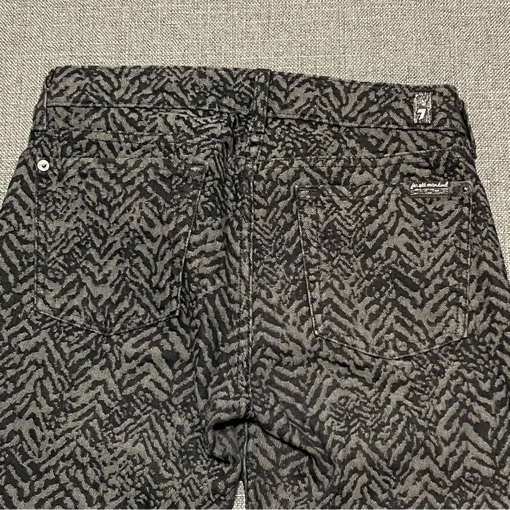 7 For All Mankind The Skinny Jacquard Mid-Rise Jeans | Chevron Textured|Size‎ 28
